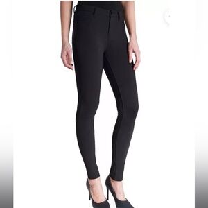 Like New! Liverpool Jeans Madonna Skinny black ponte leggings